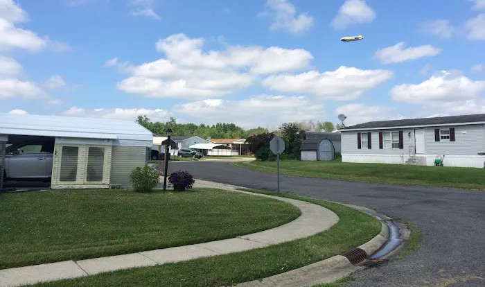 Spring Lakes Mobile Home Park Picture 9