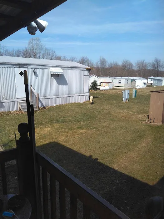 Breezeway Mobile Manor Picture 2