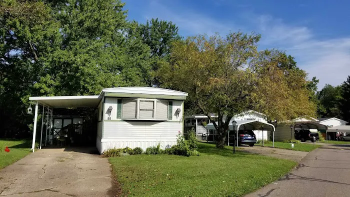 Colonial Villa Estates Picture 6