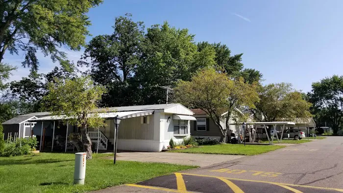 Colonial Villa Estates Picture 1