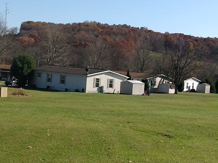 The Meadows Mobile Home Park Picture 4