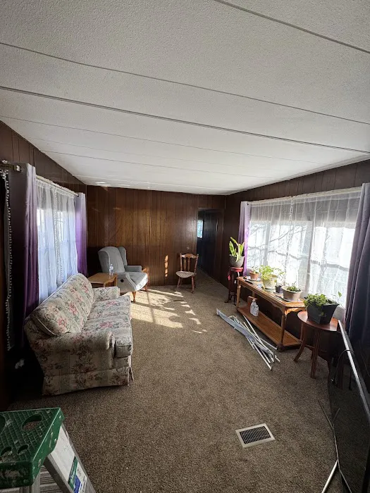 The Meadows Mobile Home Park Picture 3