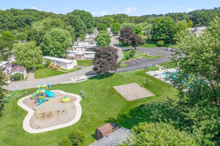 Redwood Estates Manufactured Home Community Picture 10