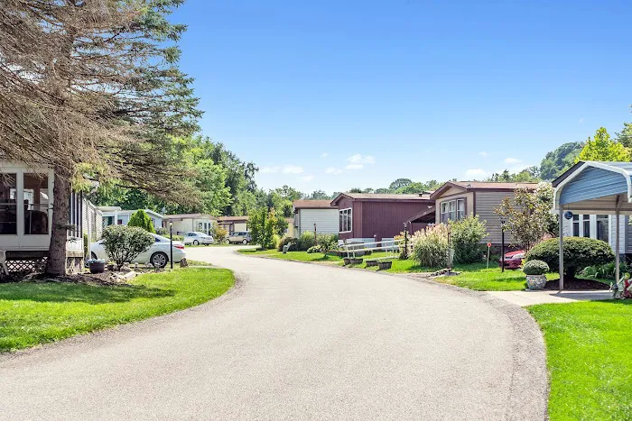 Redwood Estates Manufactured Home Community Picture 1