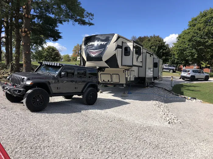 Almost Home RV Park Picture 4