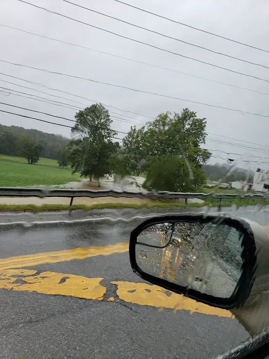 Pine Tree Mobile Home Park Picture 1