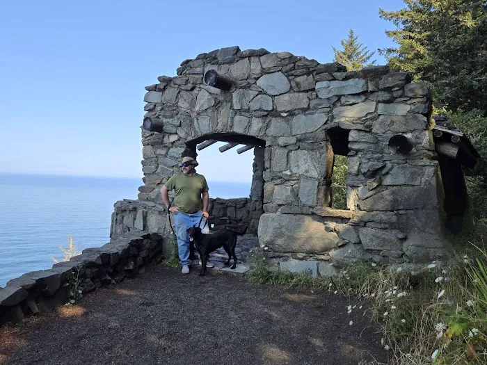 Cape Perpetua Trailhead Picture 5
