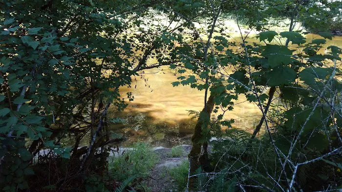 Smith River Campground Picture 4