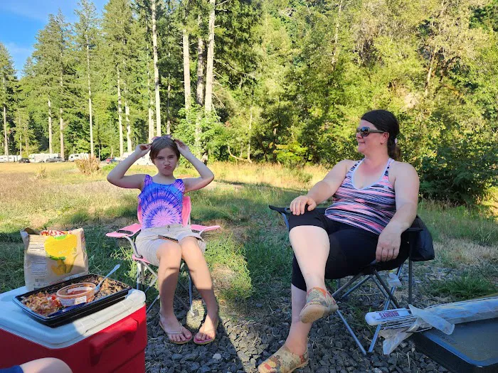 Smith River Campground Picture 3