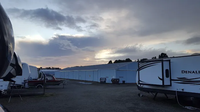 Port of Siuslaw Campground Picture 1