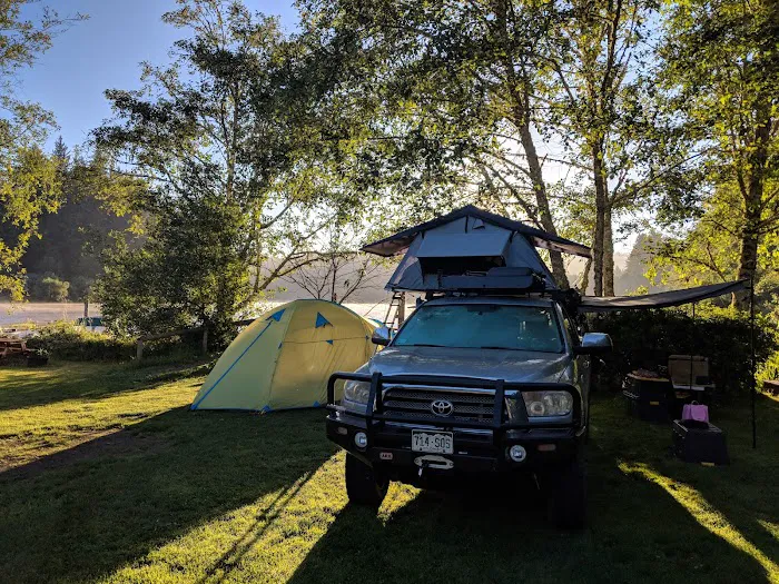 Nightingale's Fishing Camp Picture 10