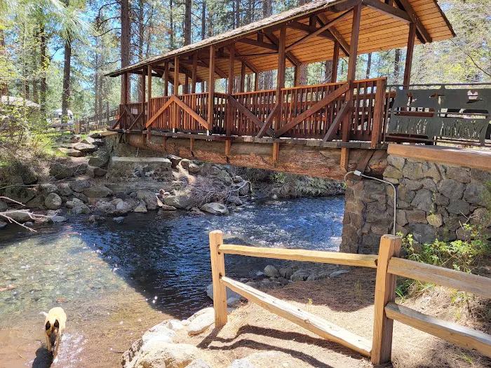 Sisters Creekside Campground Picture 2