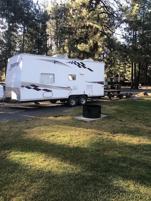 Sisters Creekside Campground Picture 1