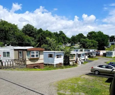 Charter Oaks Manufactured Home Community