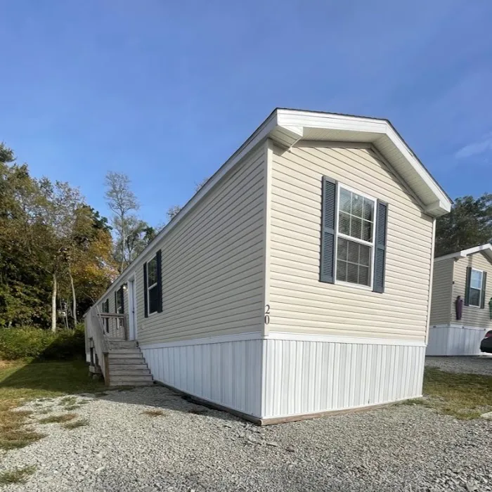 Charter Oaks Manufactured Home Community Picture 7