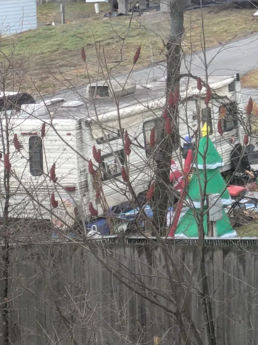 Charter Oaks Manufactured Home Community Picture 6