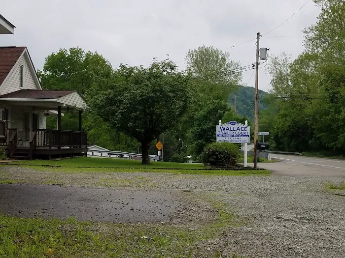 Wallace Trailer Court Picture 6