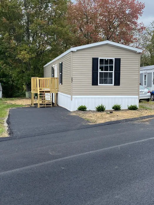 Shady Grove Village Picture 4