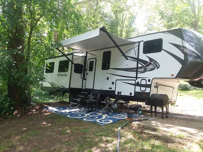 Clayton's RV Park Picture 9