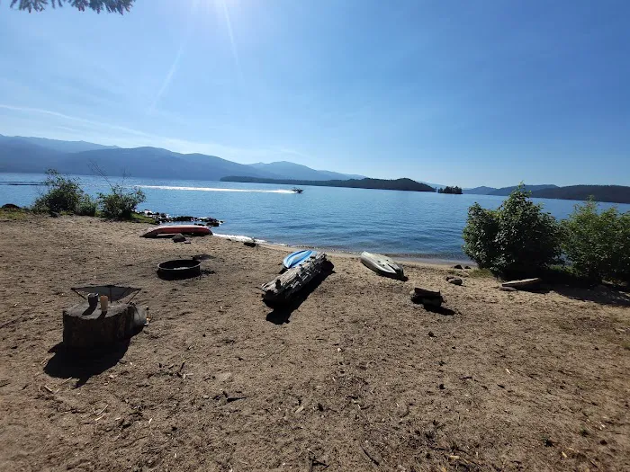 Selkirk Campground Picture 2