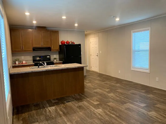 Dogwood Mobile Home Community Picture 1