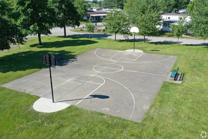 Pikewood Manor Picture 3