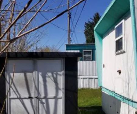 Frank's Mobile Homes-Park