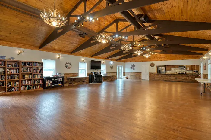 Twin Lake Homes Picture 3