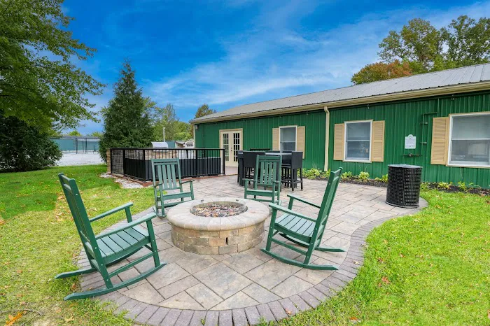 Twin Lake Homes Picture 9