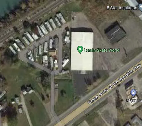 Overlake Mobile Home Park Picture 2