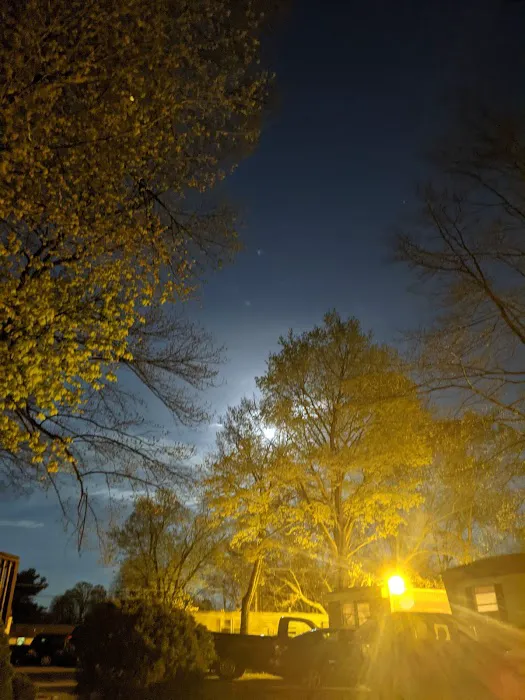 Shady Knolls Mobile Home Park Picture 5