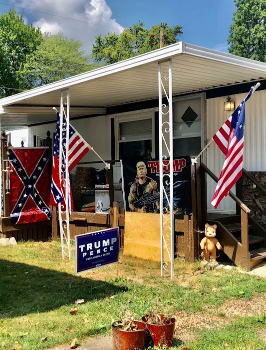 Mayfield Mobile Home Park Picture 9