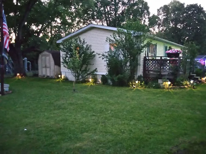 Mayfield Mobile Home Park Picture 3