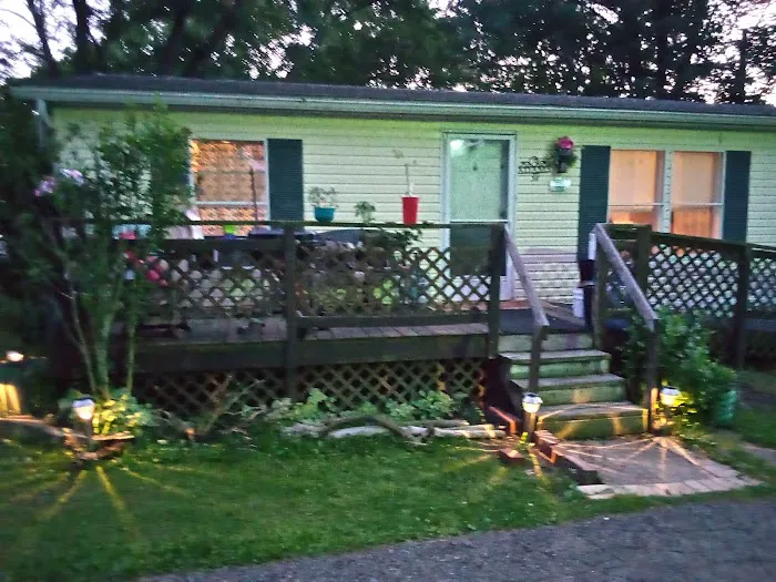 Mayfield Mobile Home Park Picture 5