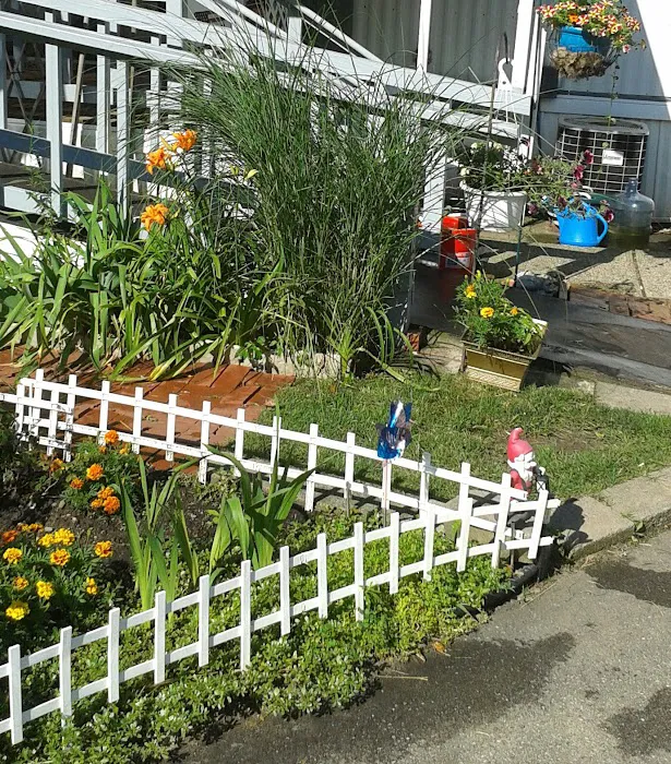 Rex Hill Mobile Home Park home for sale Picture 1