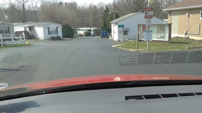 Rex Hill Mobile Home Park home for sale Picture 4