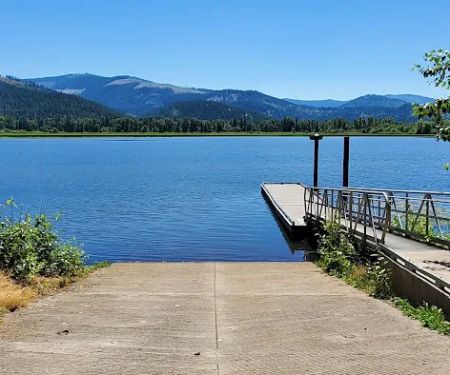 Killarney Lake Campground and Boat Launch