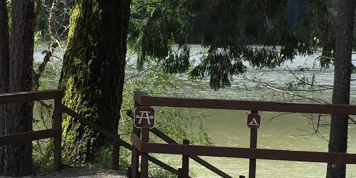 East Shore Campground Picture 1