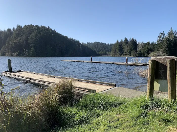 Tahkenitch Landing Campground Picture 4