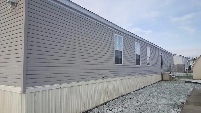 Pleasant Heights Mobile Home Park Picture 1