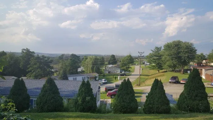 Oak Estates Picture 3