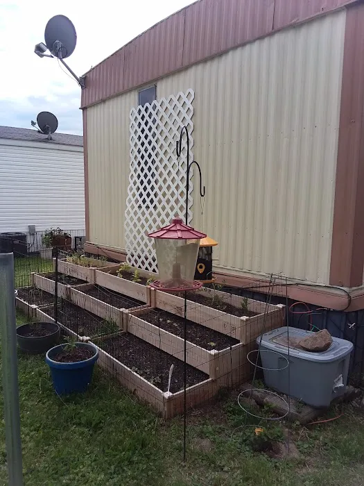 Riverview Mobile Home Park Picture 5