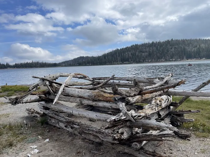 Three Creek Lake Campground Picture 9