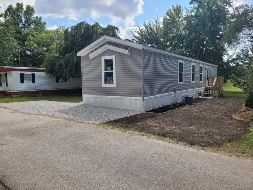 Scarlet Oaks Mobile Home Community Picture 2