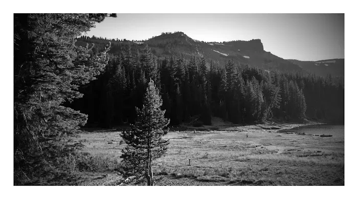 Three Creek Lake Hut Picture 6