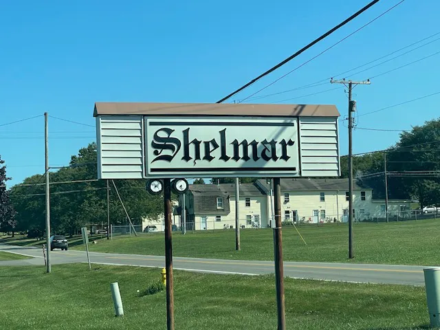 Shelmar Mobile Homes Park Picture 10