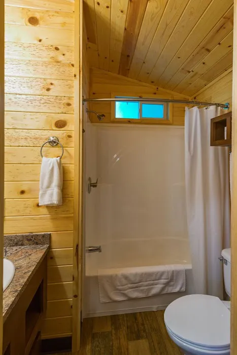 Cleveland/Sandusky Jellystone Park Picture 4