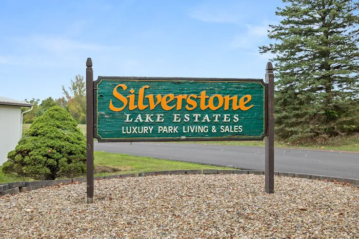 Silverstone Lake Estates Picture 10