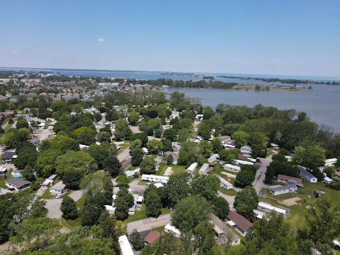 Bayshore Estates MHC Picture 7