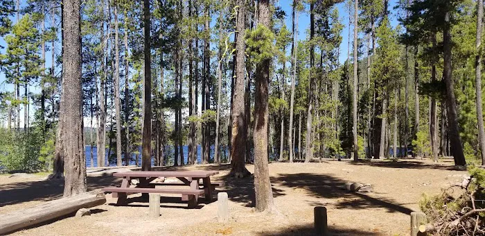 Little Cultus Lake Campground Picture 10